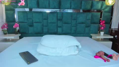 valtira nova online show from October 19, 7:27 pm