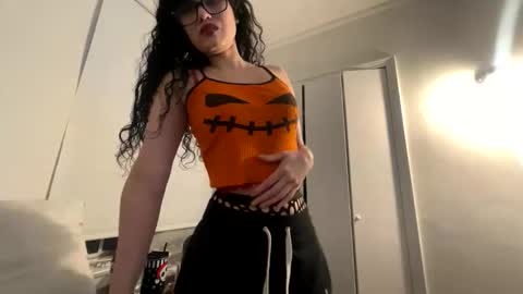 vampgatita online show from January 9, 1:10 am