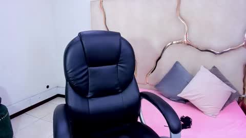 Vane online show from March 17, 7:51 pm