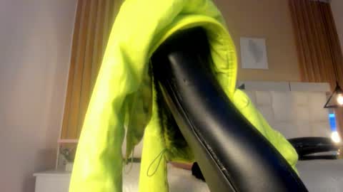 Vanessa online show from November 22, 1:47 pm