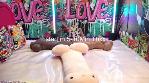  Vanessa  online show from October 12, 2:30 pm