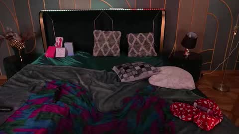 vanessabeautyy online show from November 14, 10:43 pm