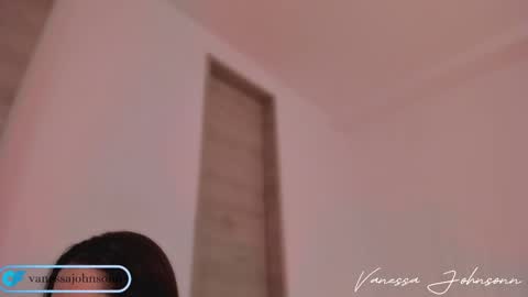 vanessajohnsonn online show from October 9, 11:09 pm