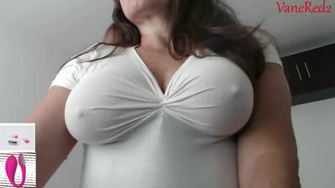 Vanesared2 online show from February 18, 12:04 pm