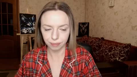 VanillaMuffin online show from March 9, 6:06 am