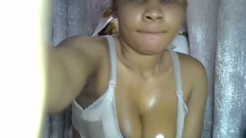 vanillavenus online show from August 3, 12:22 pm