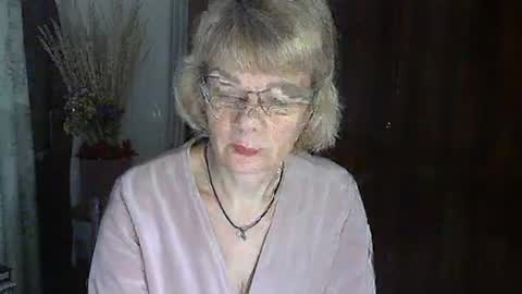 Vanillaxcreamy online show from January 28, 2:42 pm