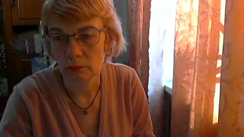 Vanillaxcreamy online show from February 23, 12:41 pm