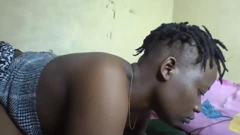 Vee tommy online show from December 7, 5:53 pm