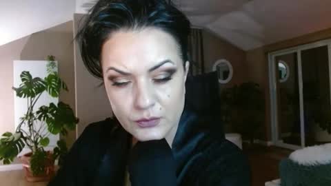 VeilRoom online show from February 27, 8:19 pm