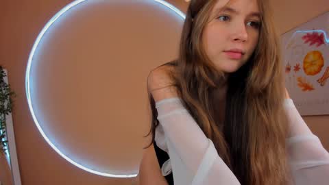 velvet_cherry online show from January 15, 3:29 pm