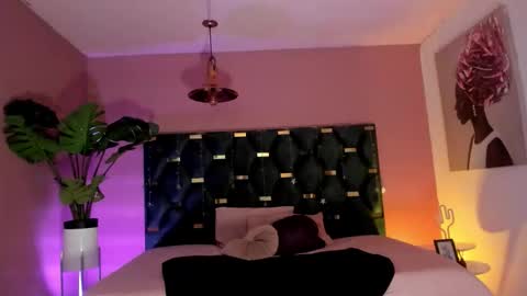 Isabella  online show from March 27, 11:44 am