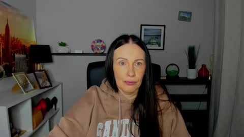 Jasmine online show from October 20, 5:21 am