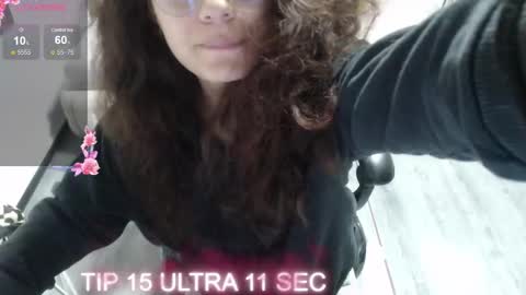 velvet_moon_v online show from December 19, 1:25 pm