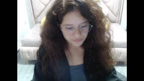 velvet_moon_v online show from October 28, 1:28 pm