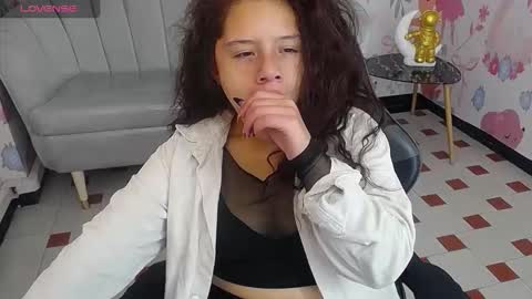 velvet_moon_v online show from February 20, 12:18 pm