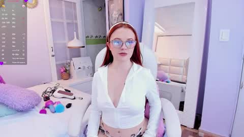 Yvonne online show from September 12, 10:50 pm