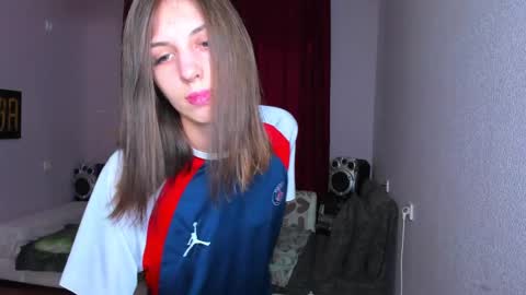 veneradi615 online show from March 6, 3:02 pm