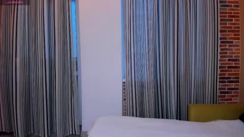 veneradi615 online show from December 21, 1:15 pm