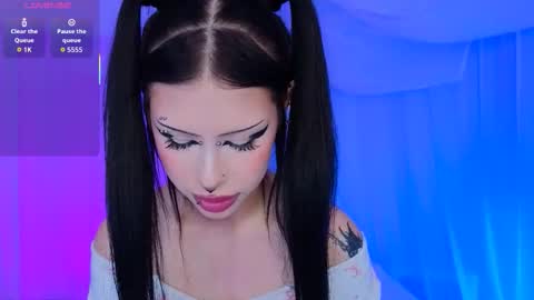 Vivian online show from December 22, 4:37 am