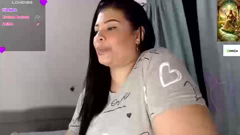 HI IM VENUS SMALL BOOBS  BIG HEART WARM PUSSY online show from September 26, 11:23 pm