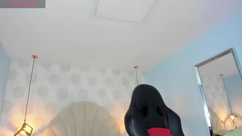 VENUS online show from March 24, 12:43 pm