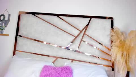 venusmorgan_ online show from November 24, 1:02 pm