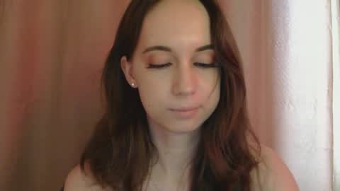 Una online show from February 22, 12:28 pm