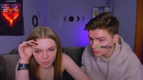 Snapshot of veronica_bubble chatting on October 4, 7:18 pm Ronni online show from October 4, 7:18 pm