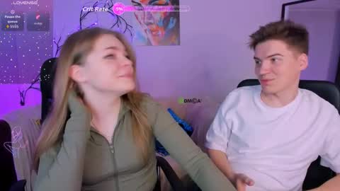 Snapshot of veronica_bubble chatting on September 29, 7:30 pm Ronni online show from September 29, 7:30 pm