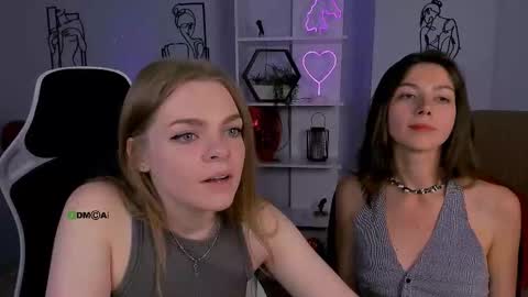 Snapshot of veronica_bubble chatting on September 11, 1:00 pm Ronni online show from September 11, 1:00 pm