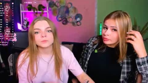 Snapshot of veronica_bubble chatting on September 26, 8:17 pm Ronni online show from September 26, 8:17 pm