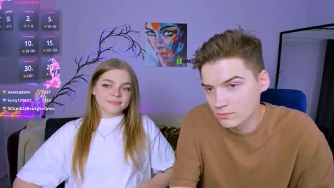 Snapshot of veronica_bubble chatting on September 13, 7:11 pm Ronni online show from September 13, 7:11 pm