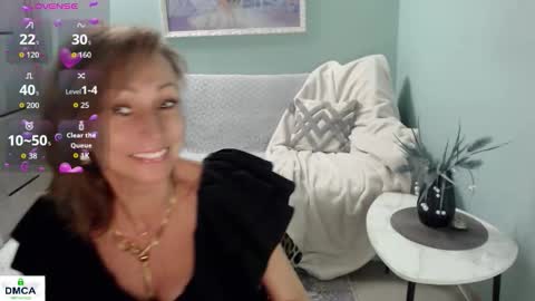 Snapshot of veronicagilbert chatting on October 21, 7:34 am Helen online show from October 21, 7:34 am