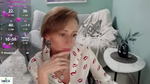 Snapshot of veronicagilbert chatting on October 22, 7:35 am Helen online show from October 22, 7:35 am