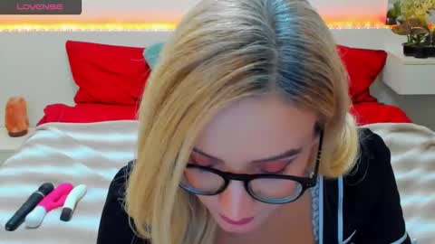 VerraSweet4u online show from November 3, 3:54 am