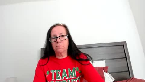 verysassypeachgoddess online show from December 2, 3:14 pm