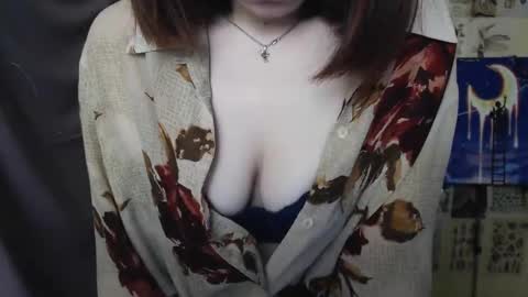 veryveryvery_shy online show from March 6, 6:52 am