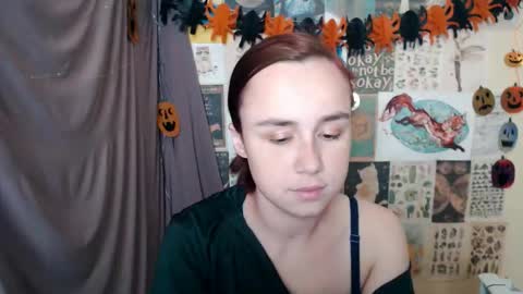 veryveryvery_shy online show from October 6, 5:35 am