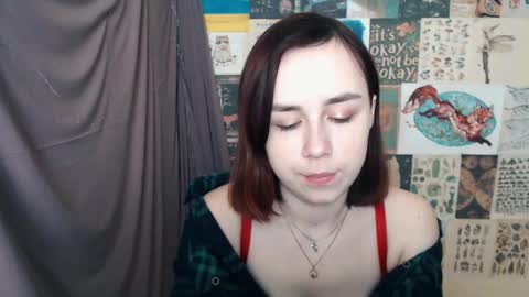 veryveryvery_shy online show from February 5, 6:35 am