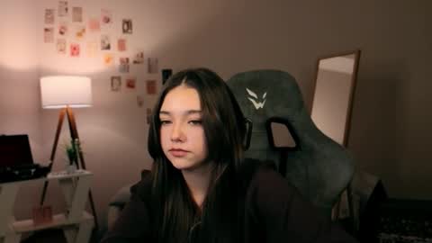 Rachel online show from November 29, 7:51 pm