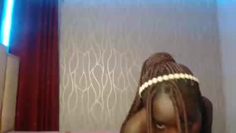 Vibrant online show from November 19, 6:08 pm