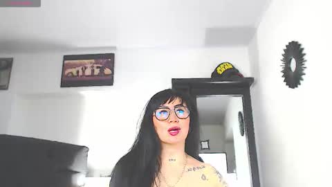 Vicky  online show from February 2, 10:47 am