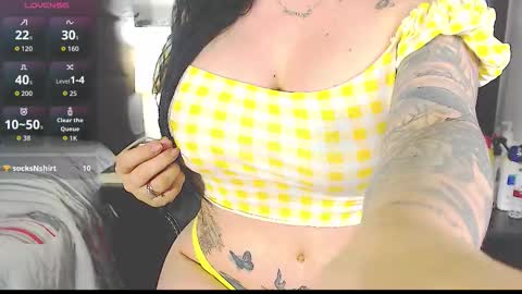 Vicky  online show from October 30, 2:07 pm