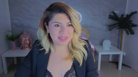 Vicky  online show from February 28, 3:17 am