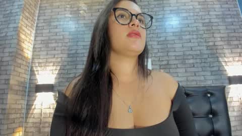 victorira online show from January 5, 7:06 pm