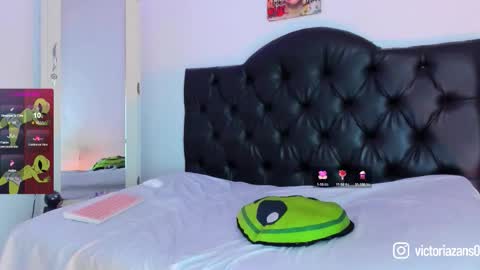 Victoria  independent model online show from September 16, 4:59 pm