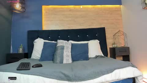 Victoria online show from December 16, 9:42 pm