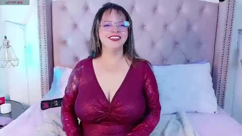 victoria_cherry_ online show from April 14, 11:43 am