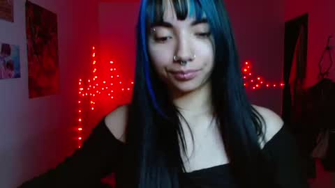 victoria online show from June 18, 2:13 am